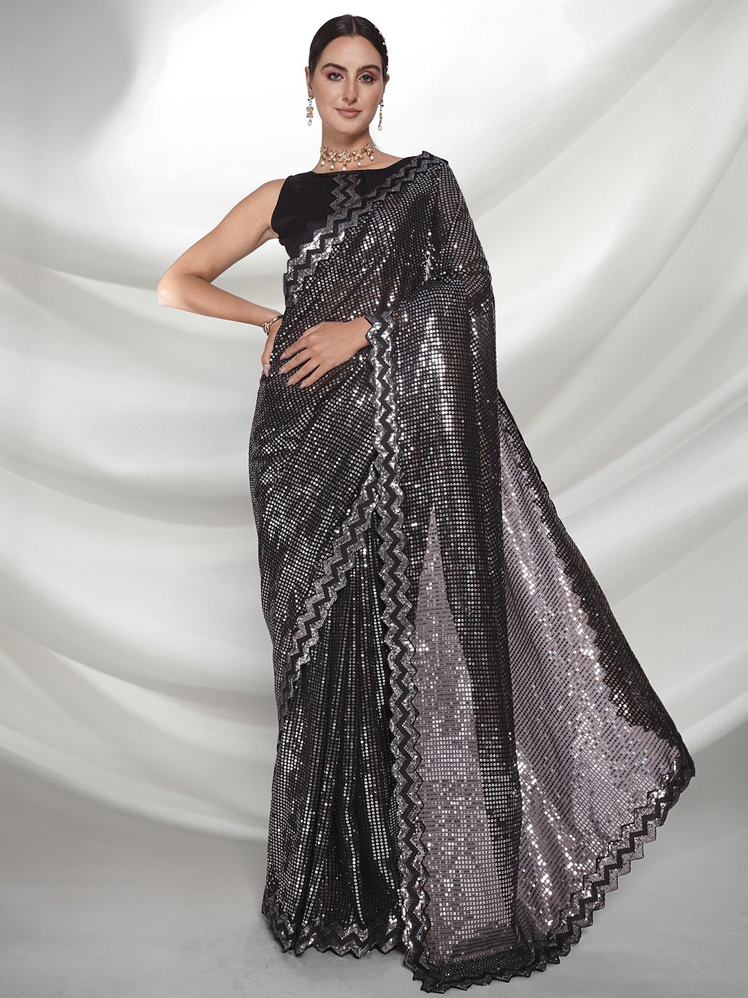 

Kalista Sequinned Pure Chiffon Ready to Wear Saree, Black