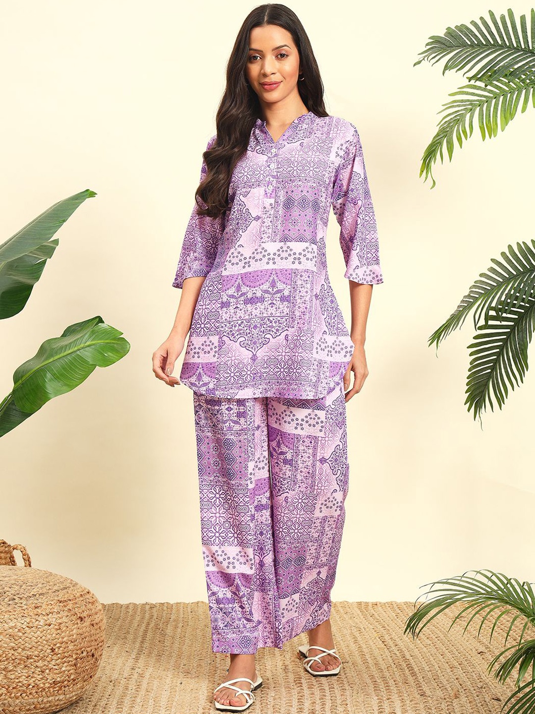 

WoowZerz Ethnic Motfis Printed Pure Cotton Tunic With Trousers, Lavender