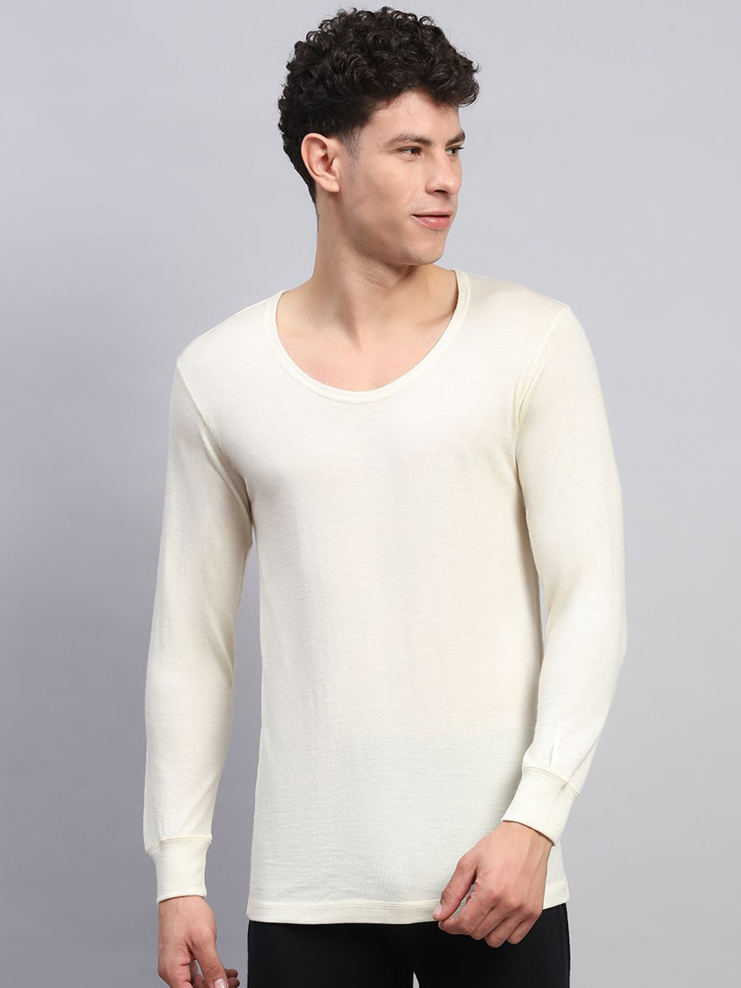 

Monte Carlo Men Round Neck Full Sleeve Thermal Tops, Cream