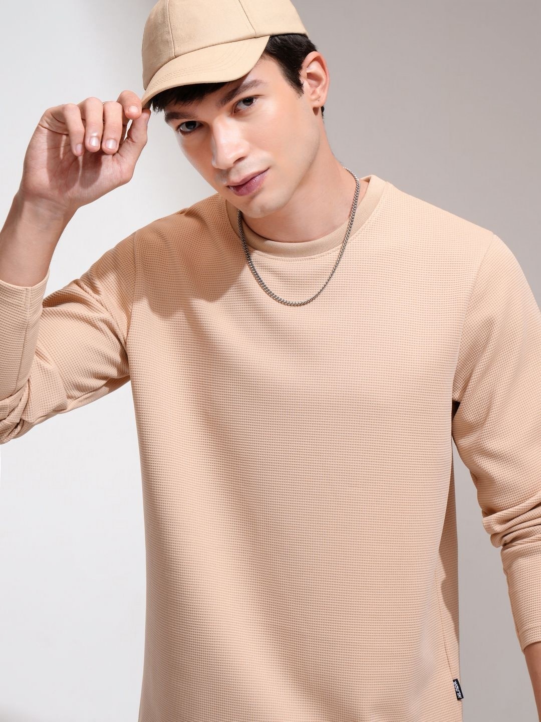 

HIGHLANDER Men Self Design Round Neck Relaxed Fit T-shirt, Beige