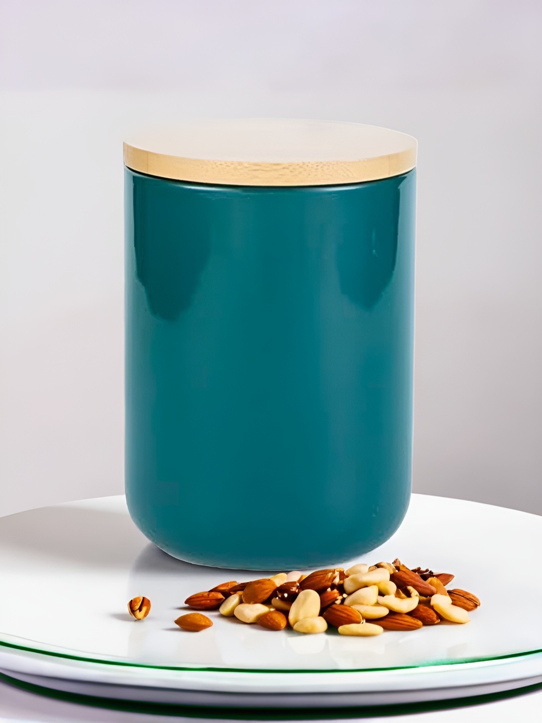 

The Better Home Green Ceramic Air Tight Container With Bamboo Lid 800ml