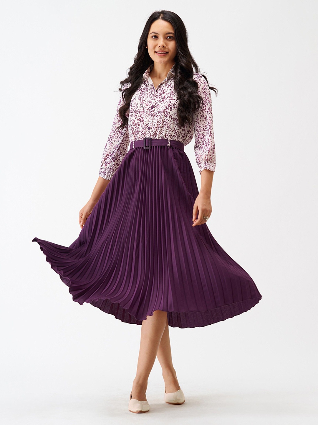 

Krunal Raiyani Women Floral Printed Fit & Flare Dress, Magenta