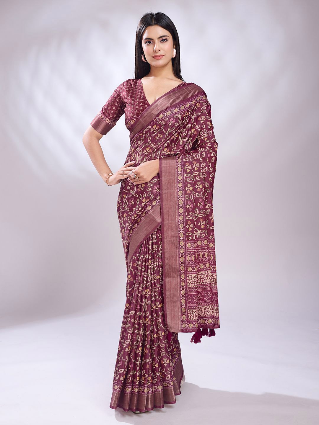 

KALINI Printed Zari Saree With Cotton Tassels, Purple