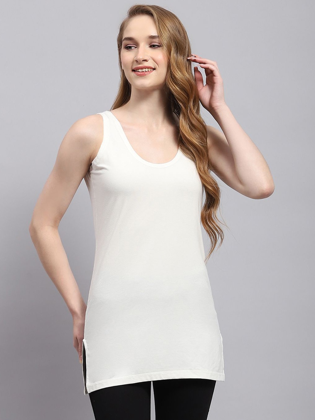 

Monte Carlo Women Round Neck Sleeveless Thermal Vest, White