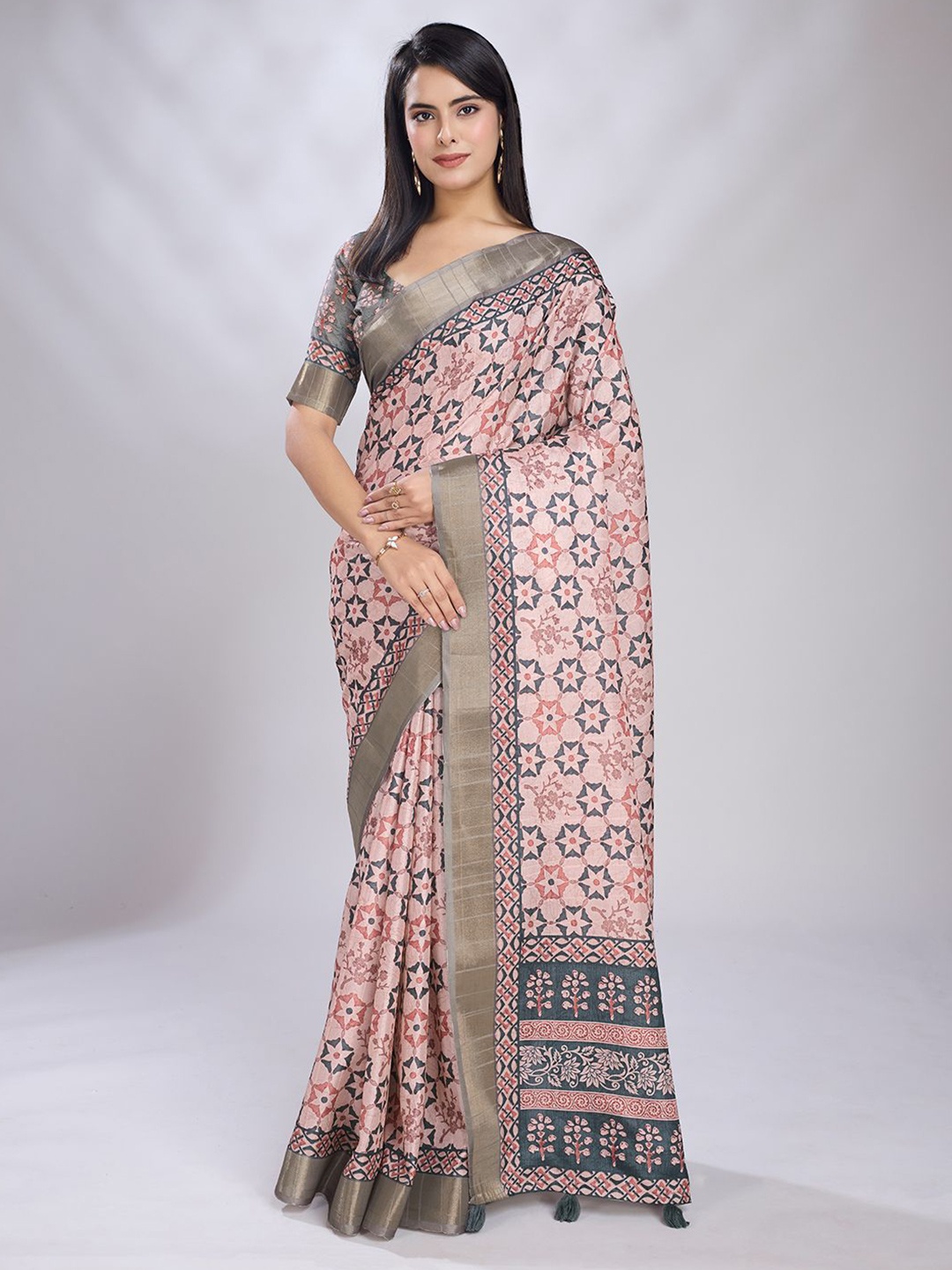 

KALINI Geometric Printed Zari Sarees, Pink