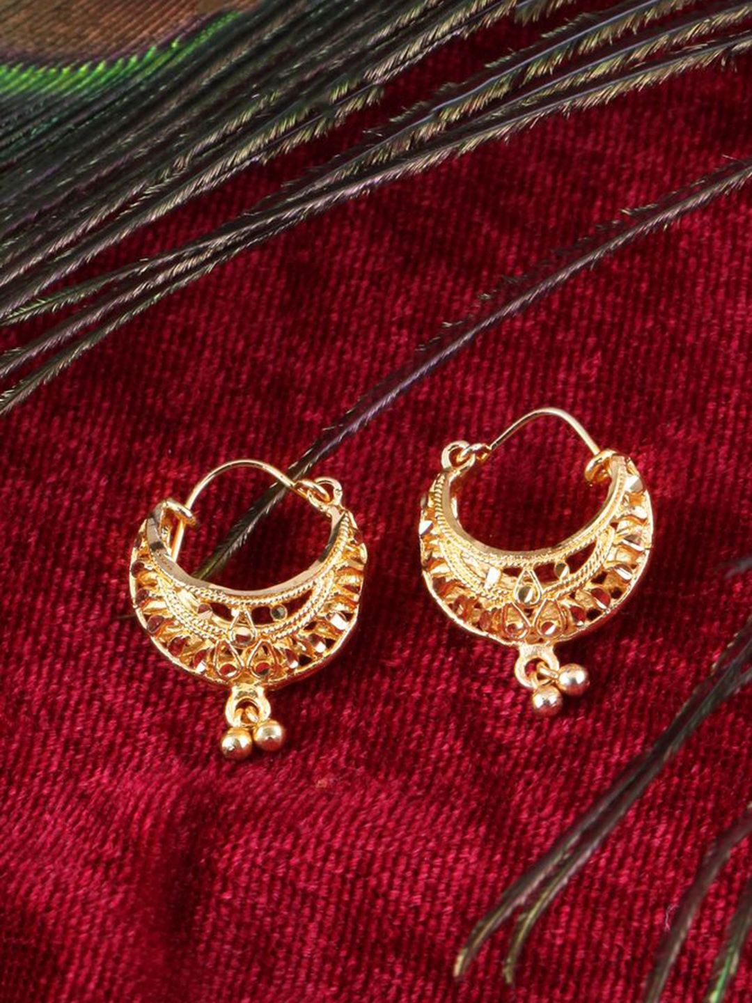 

DIVASTRI Set Of 2 Gold-Plated Circular Hoop Earrings