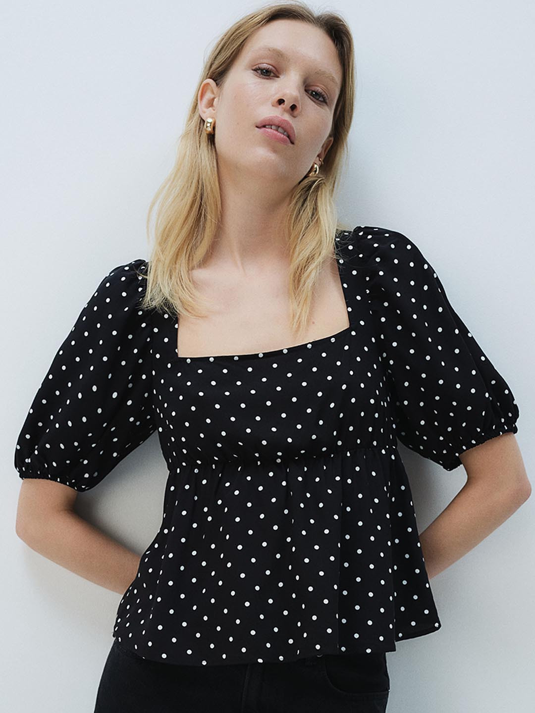 

H&M Ladies Shirts Blouse, Black
