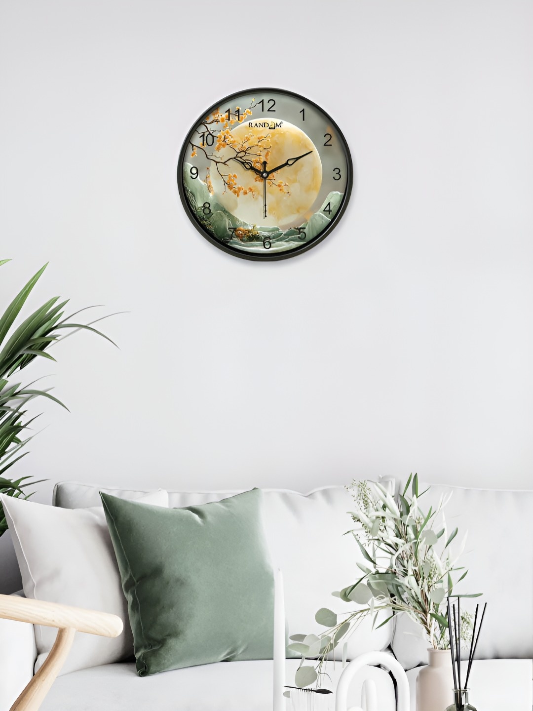 

Aura Grey & White Printed Contemporary Analogue Wall Clock