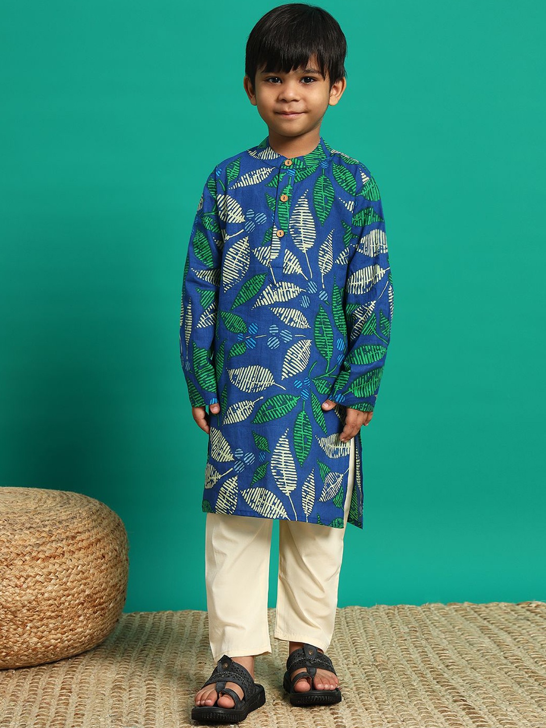 

Readiprint Fashions Boys Floral Printed Pure Cotton Kurta with Pyjama, Blue