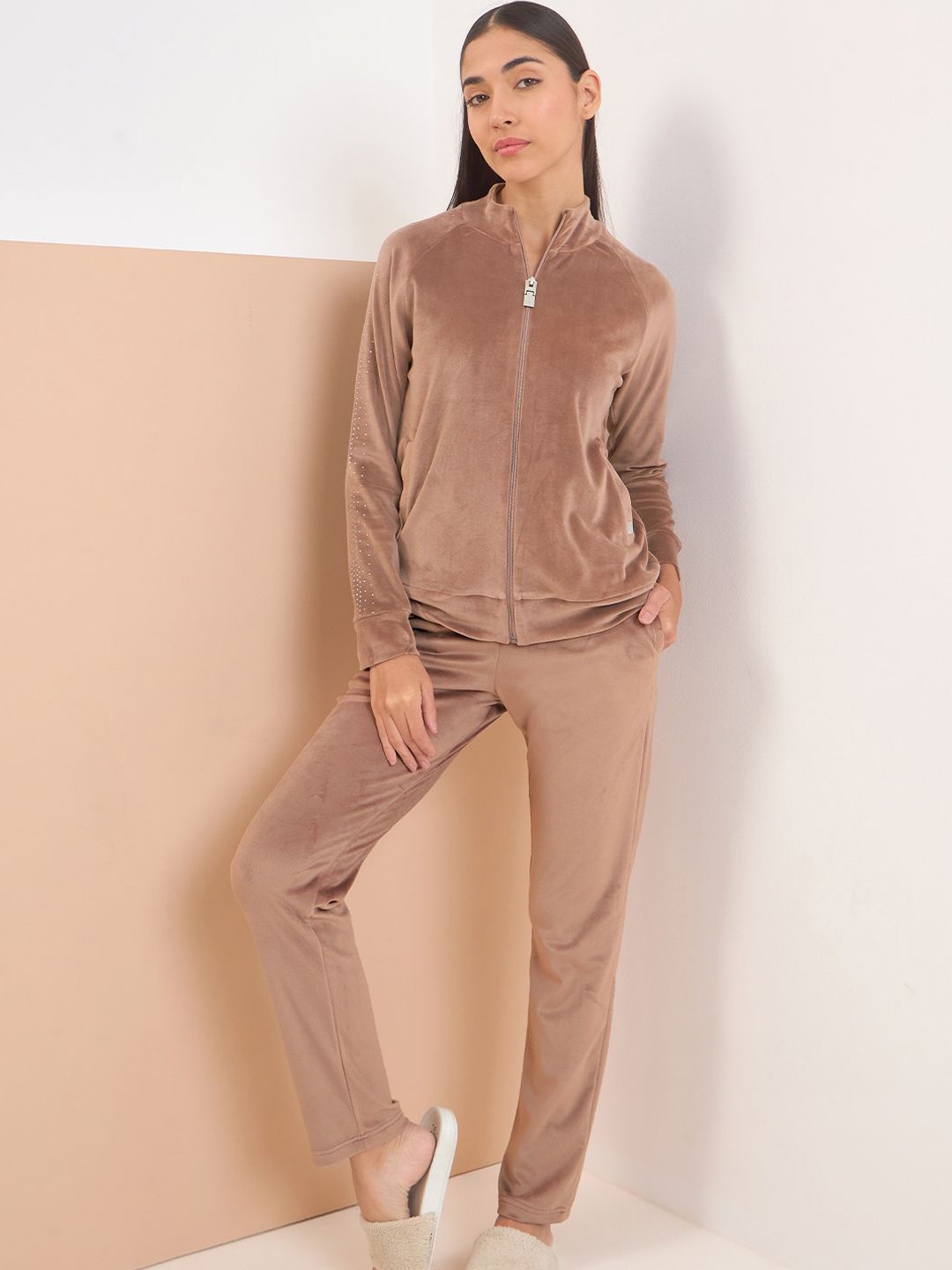 

Sweet Dreams Women Mandarin Collar Night suit, Brown