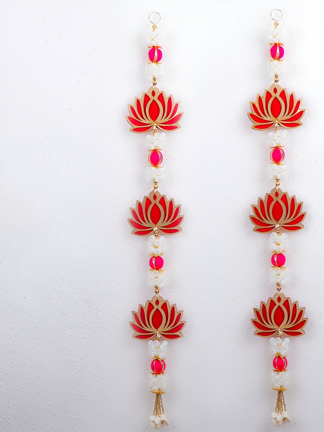 

Archies Red & White 2 Pieces Lotus and Jasmine Entrance Door Hangings