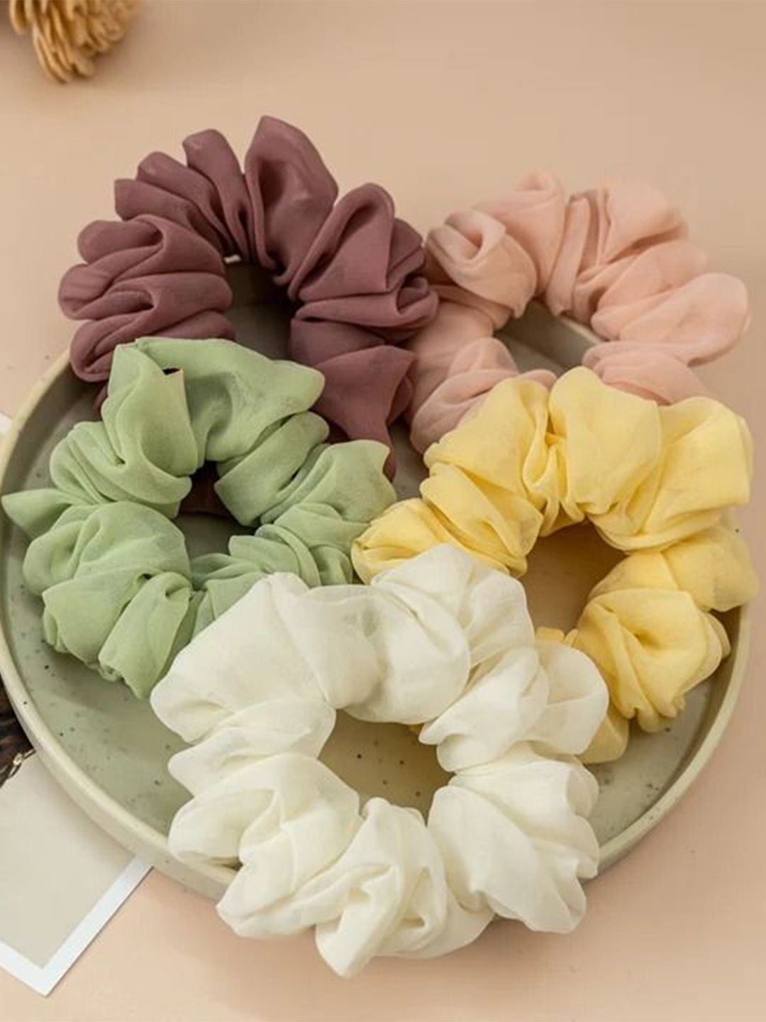 

Cutesy & Minis Set of 5 Scrunchies, Yellow