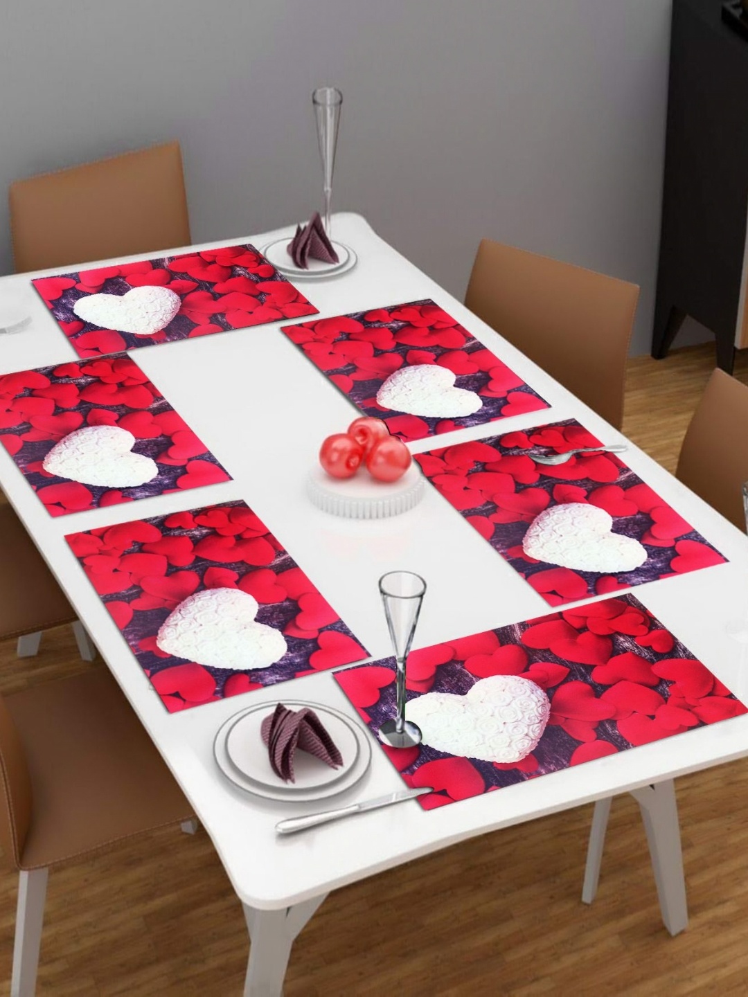 

LooMantha White & Red 6 Pieces Rectangle Shaped Printed Table Placemats