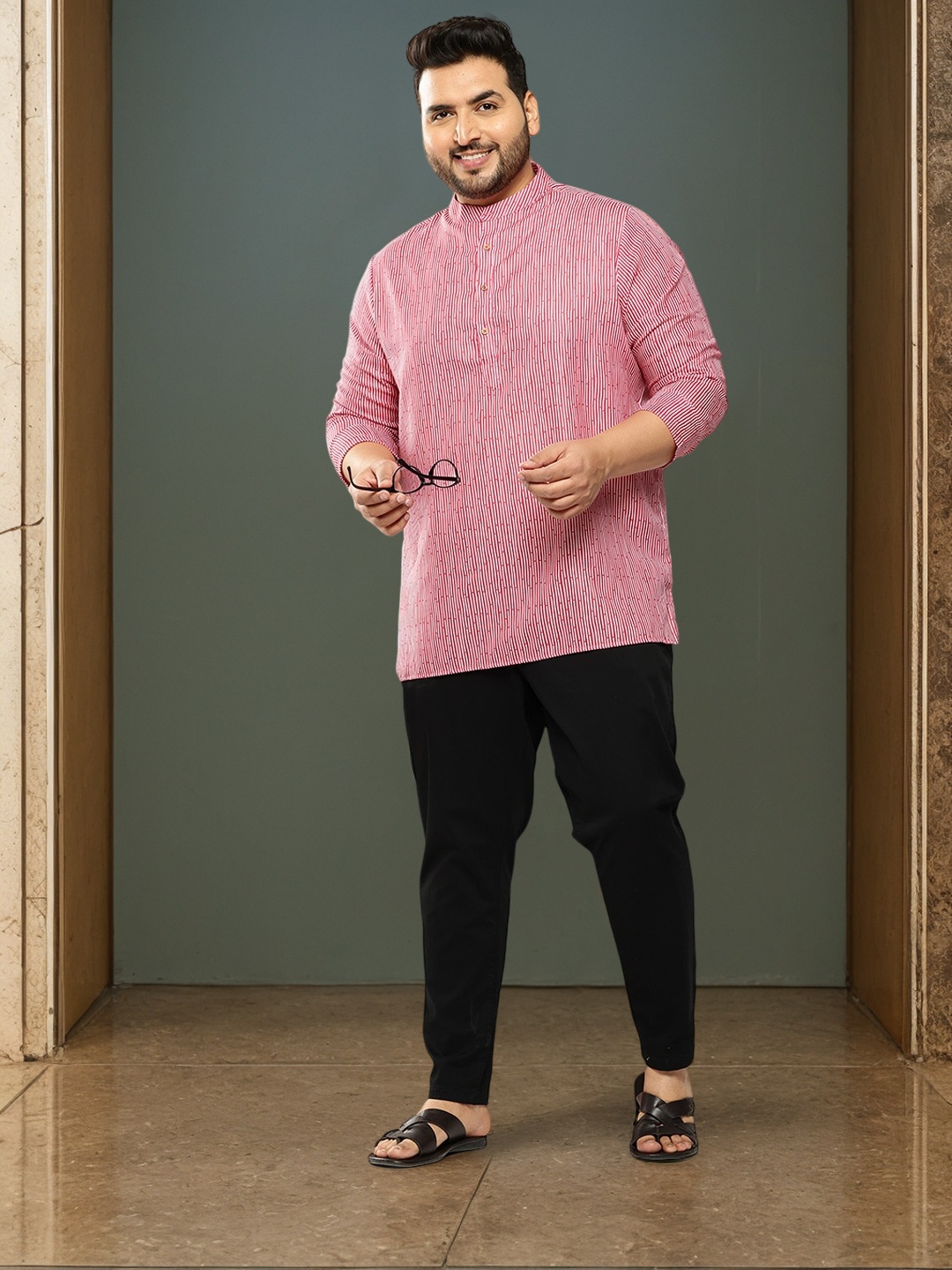 

Sztori Plus Size Striped Kurta, Red