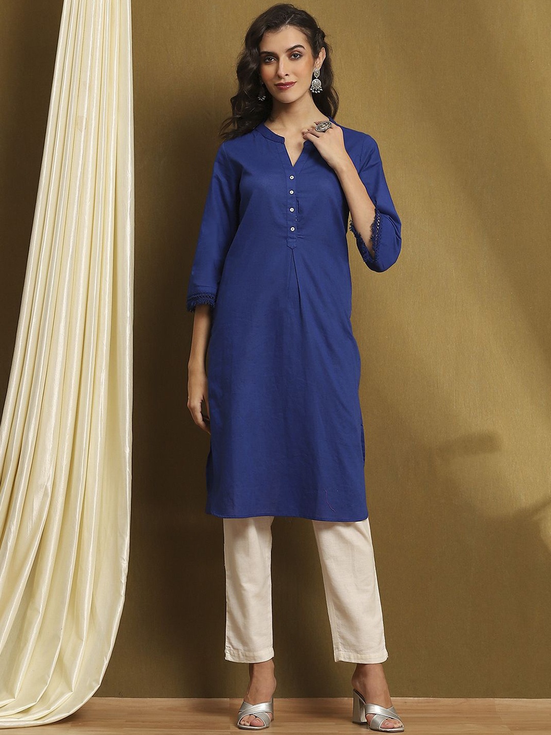

Biba Women Flared Sleeves Kurta, Blue