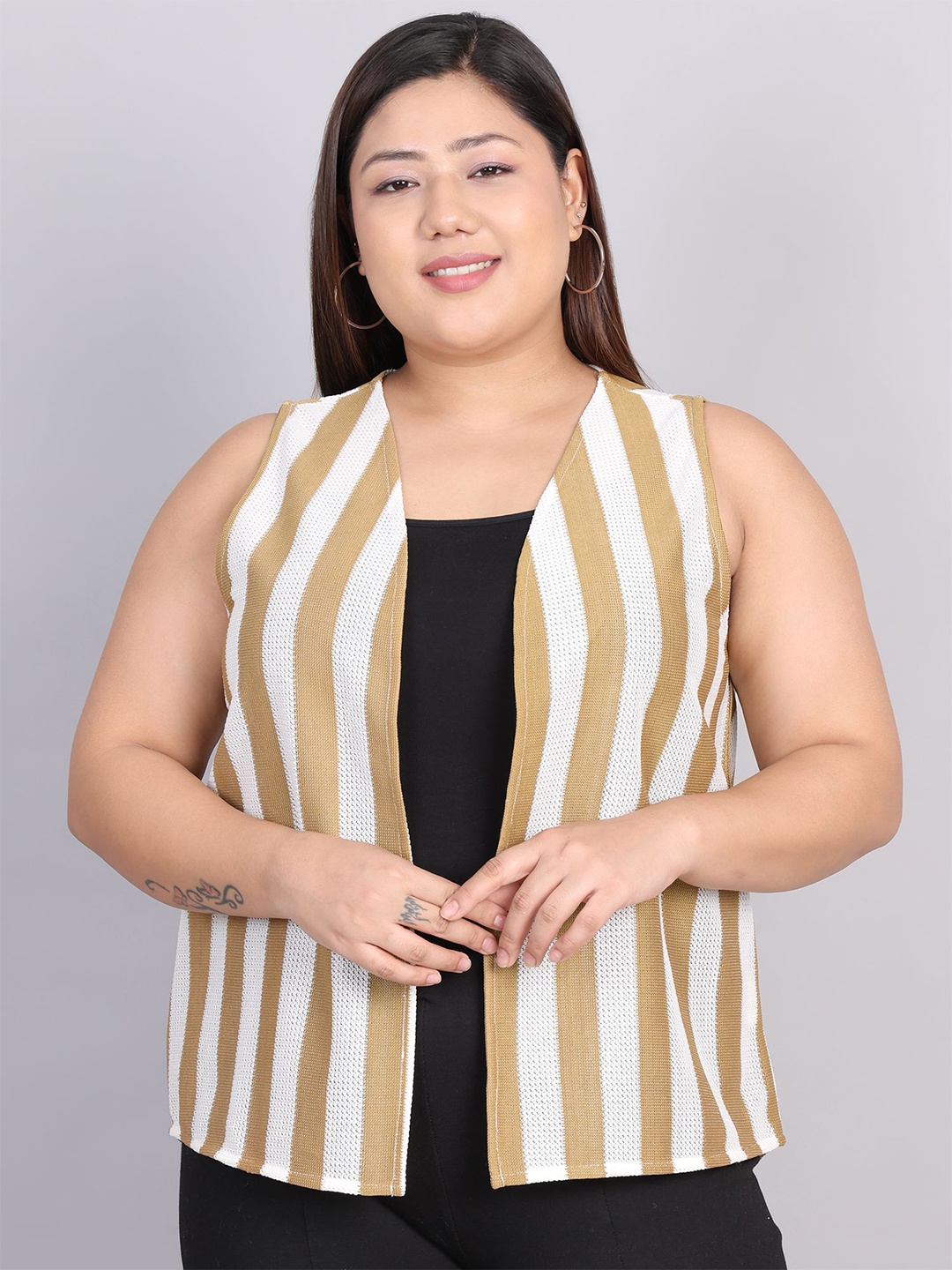 

Rute Plus Size Striped Sleeveless Pure Cotton Open Front Shrug, Brown