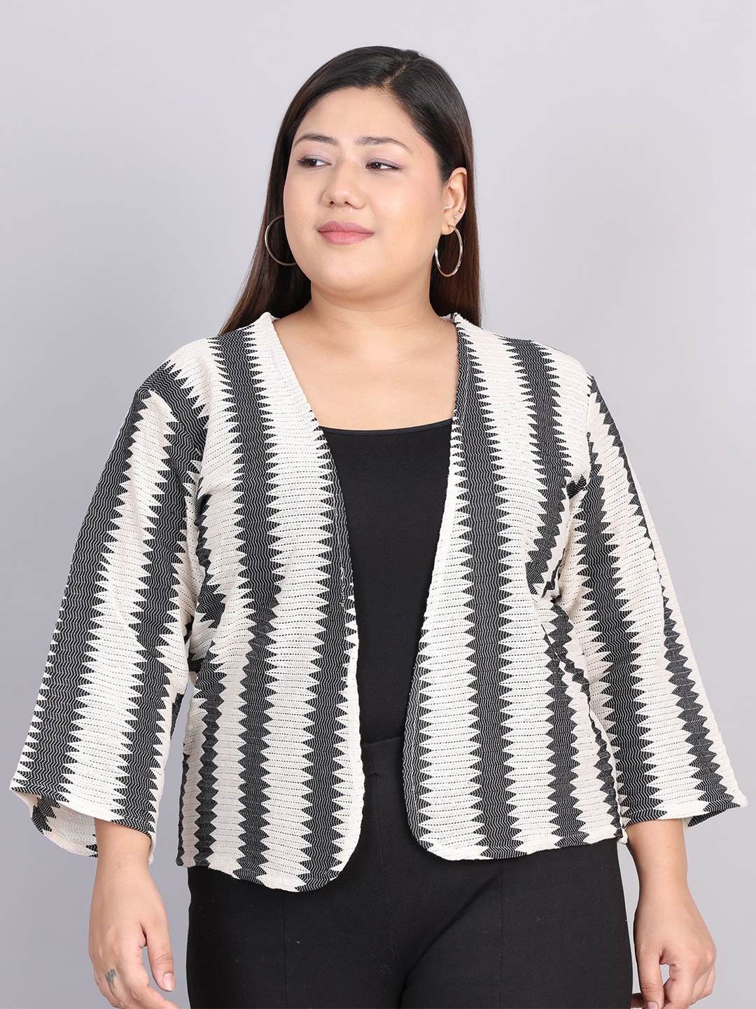 

Rute Plus Size Geometric Printed Pure Cotton Open Front Shrug, Grey