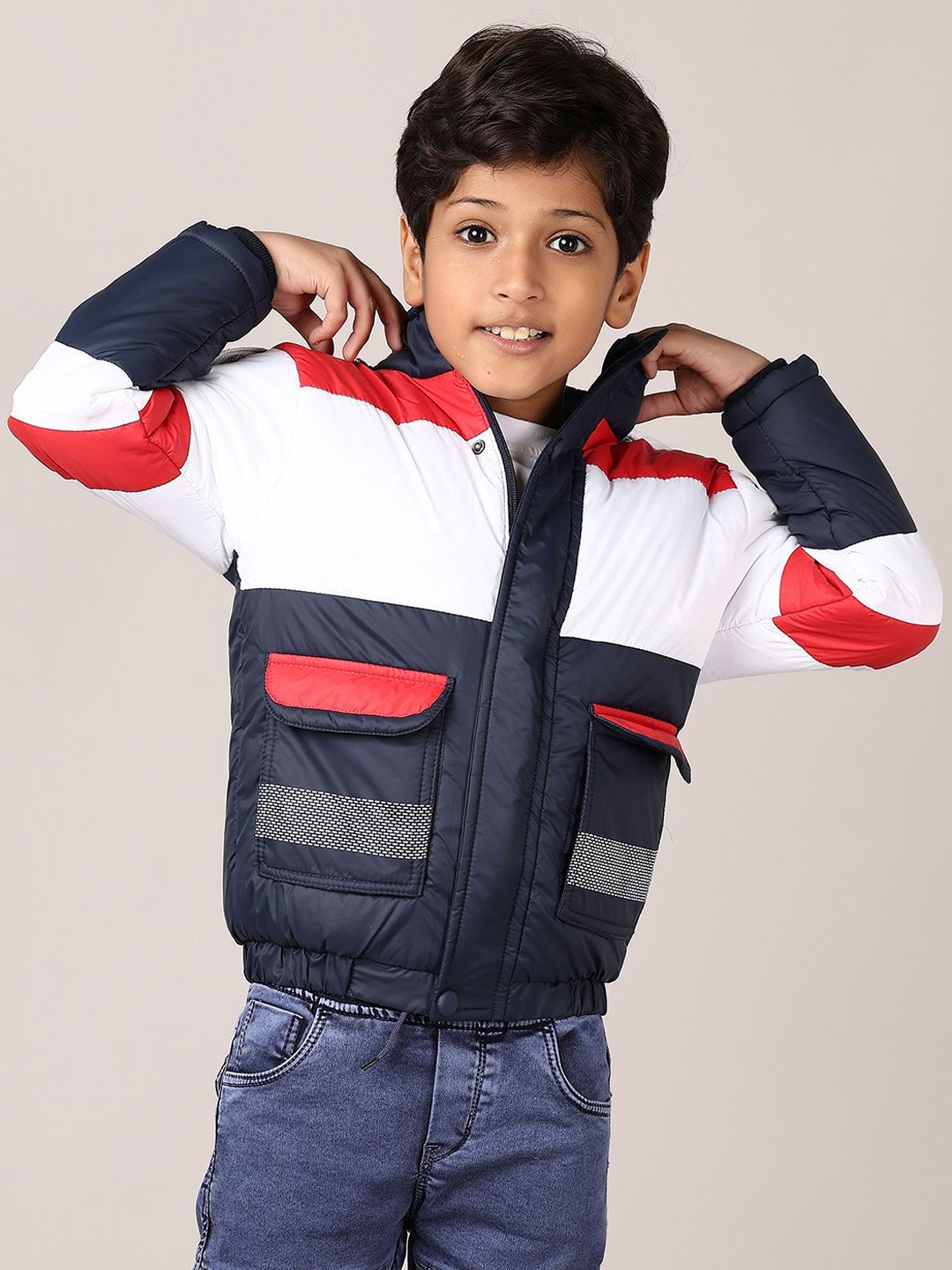 

V-Mart Boys Hooded Colourblocked Cotton Casual Puffer Jacket, White