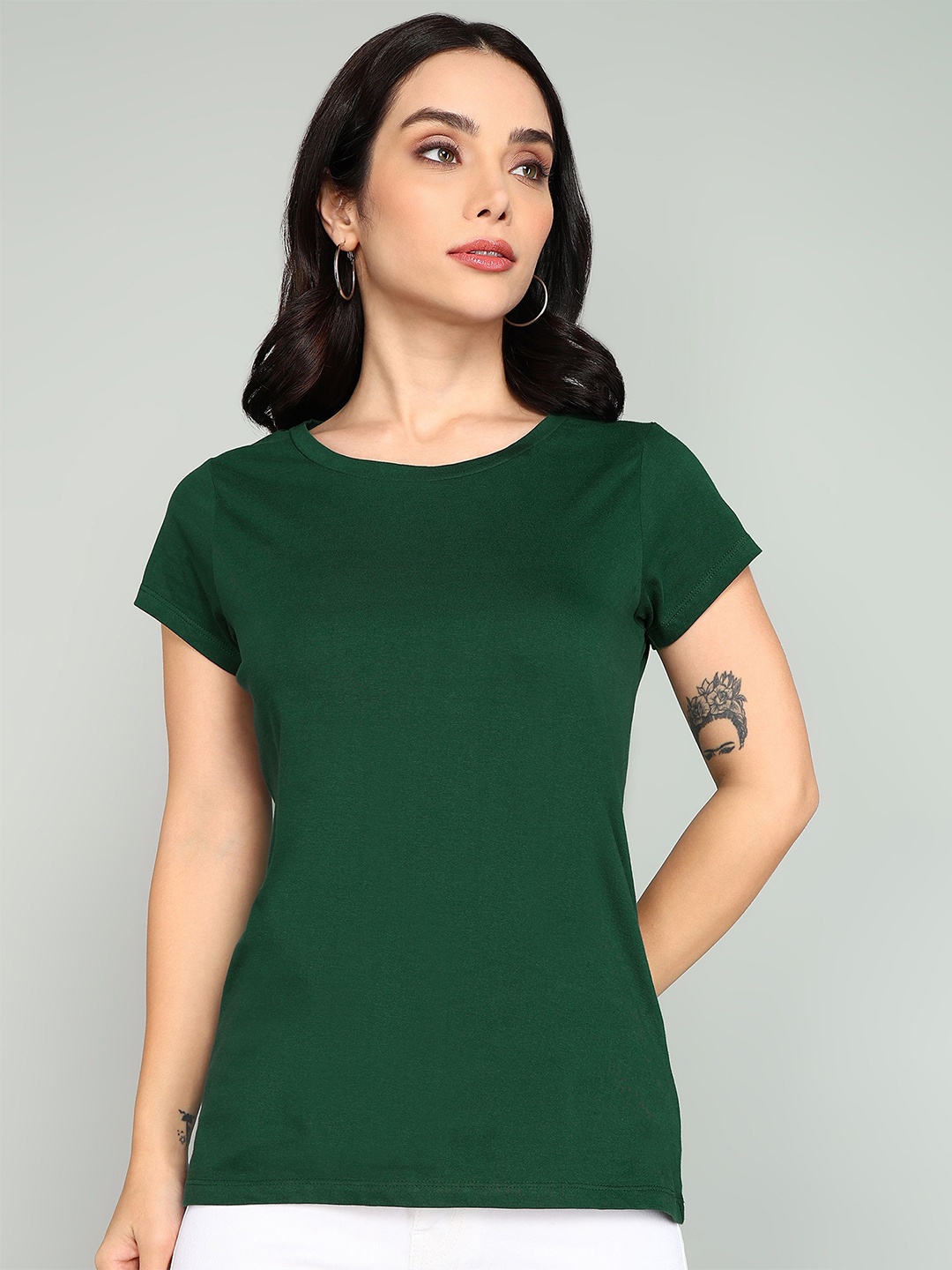 

The Roadster Lifestyle Co. Women Solid Round Neck Pure Cotton T-shirt, Green
