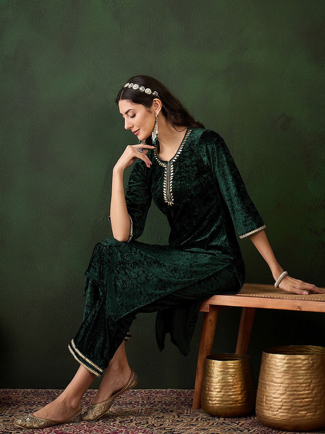 

Sangria Ethnic Motifs Straight Kurtas, Green