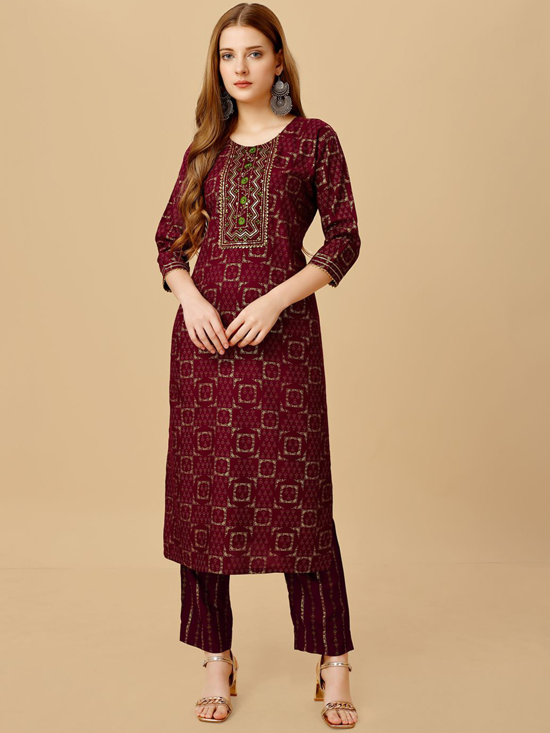 

HI FI NX Paisley Embroidered Straight Kurta With Churidar, Purple