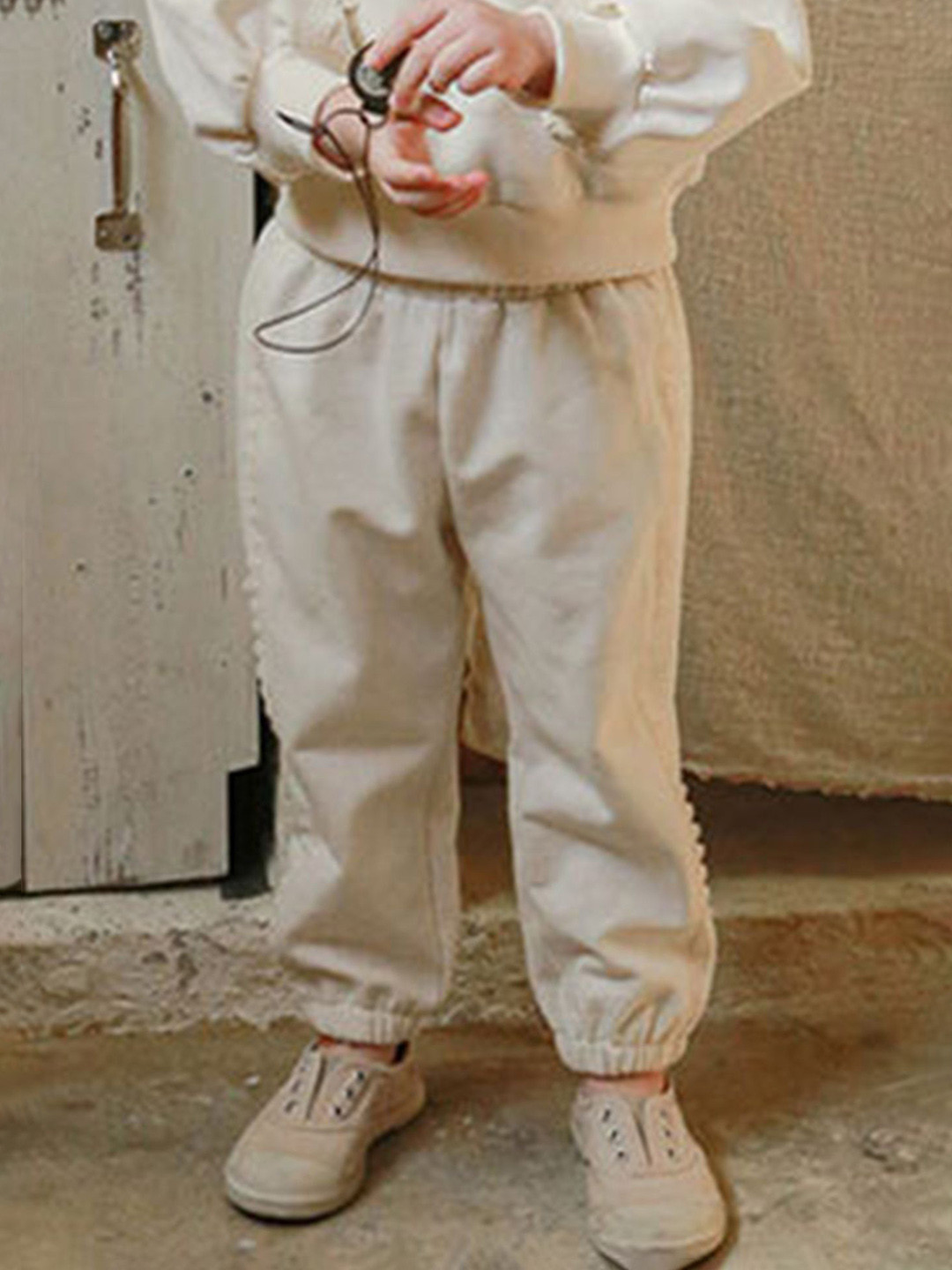 

LULU & SKY Girls Loose Fit High-Rise Joggers Trousers, Beige