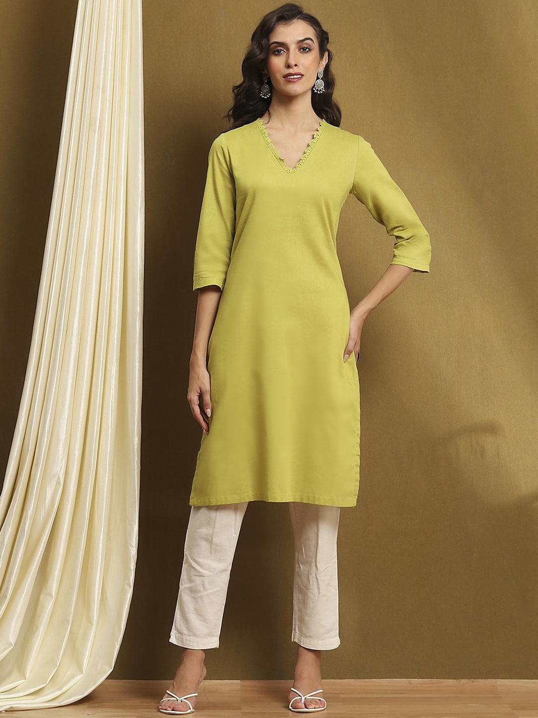 

Biba V-Neck Thread Work A-Line Kurta, Green