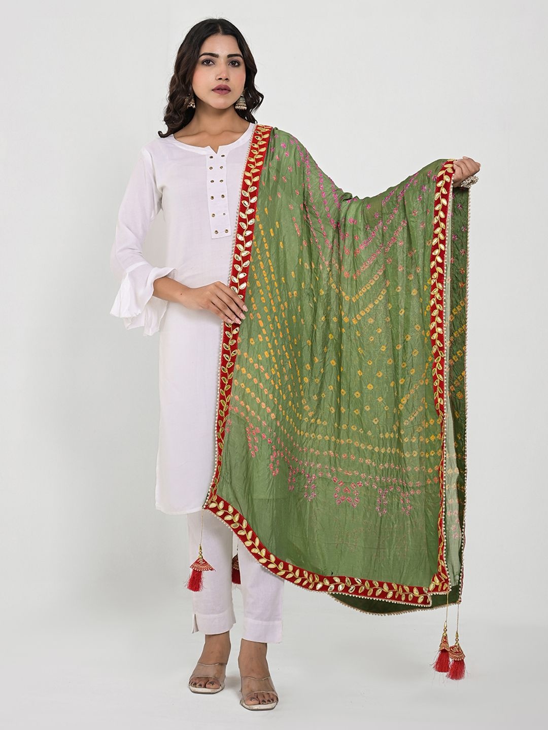 

Apratim Bandhani Printed Mirror Work Silk Dupatta, Green