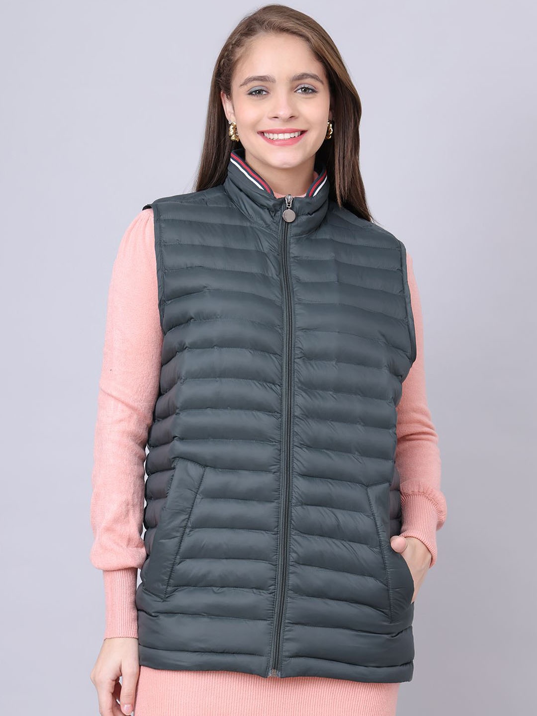 

HOUSE OF VEDAS Women Mock Collar Solid Casual Quilted Jacket, Olive