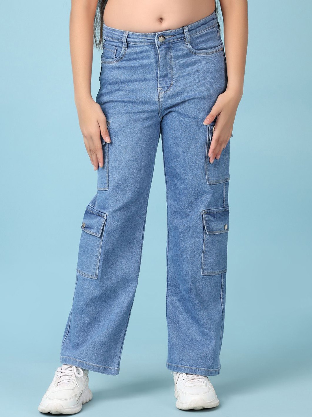 

V-Mart Girls Mid-Rise Regular Fit Light Faded Cargo Jeans, Blue