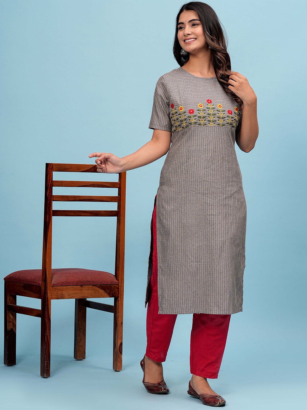 

DIZON Floral Embroidered Mirror Work Pure Cotton Straight Kurta With Trouser, Grey