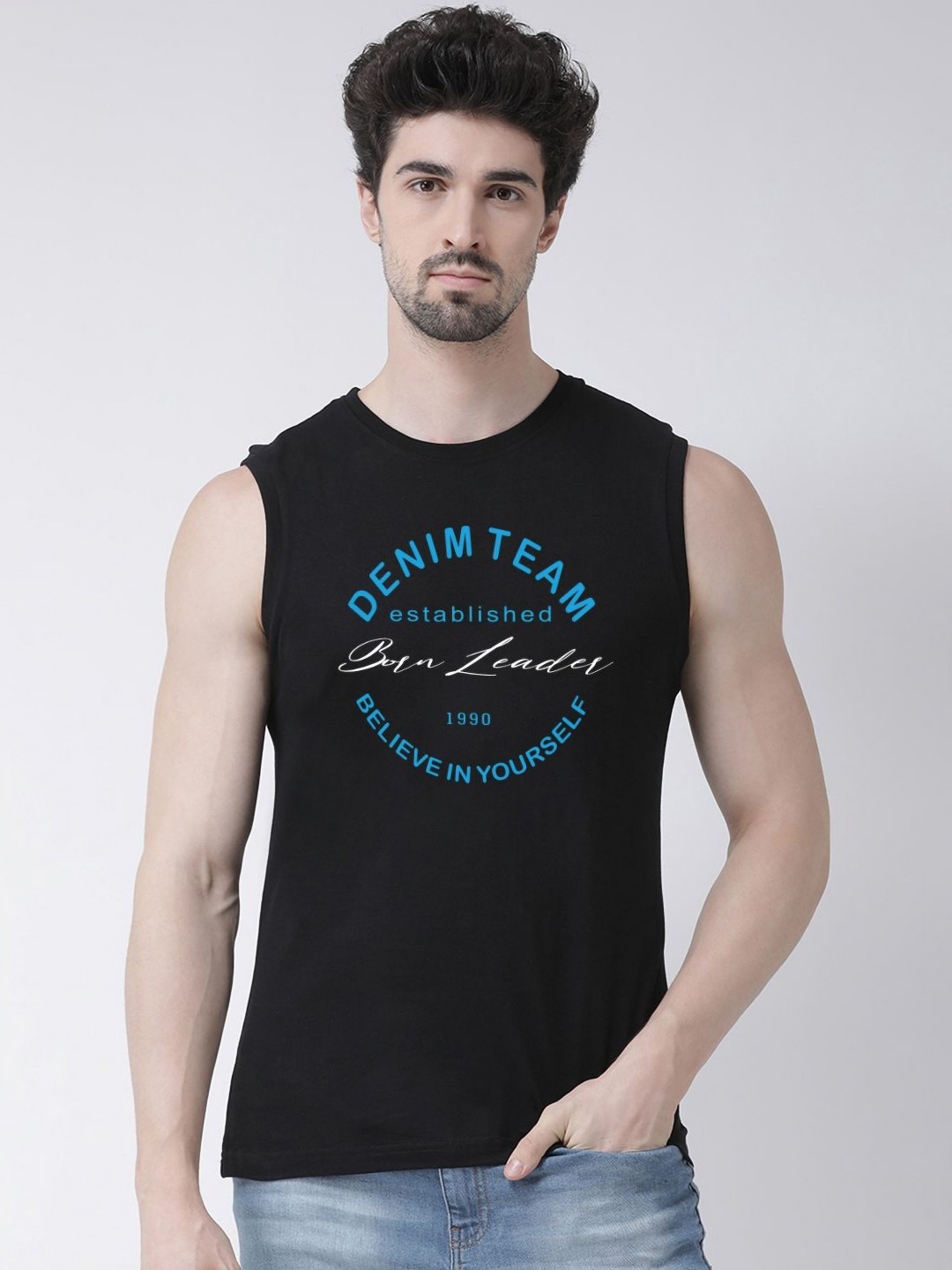 

Friskers Men Typography Printed Round Neck Cotton Slim Fit T-shirt, Black