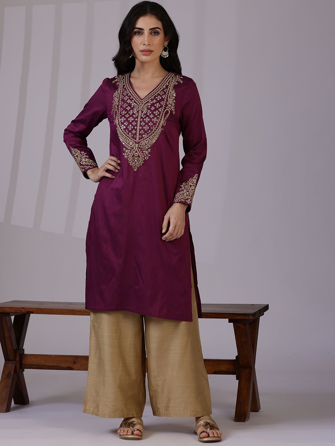 

W Purple Floral Yoke Design & Embroidered Sequinned V-Neck Straight Kurta