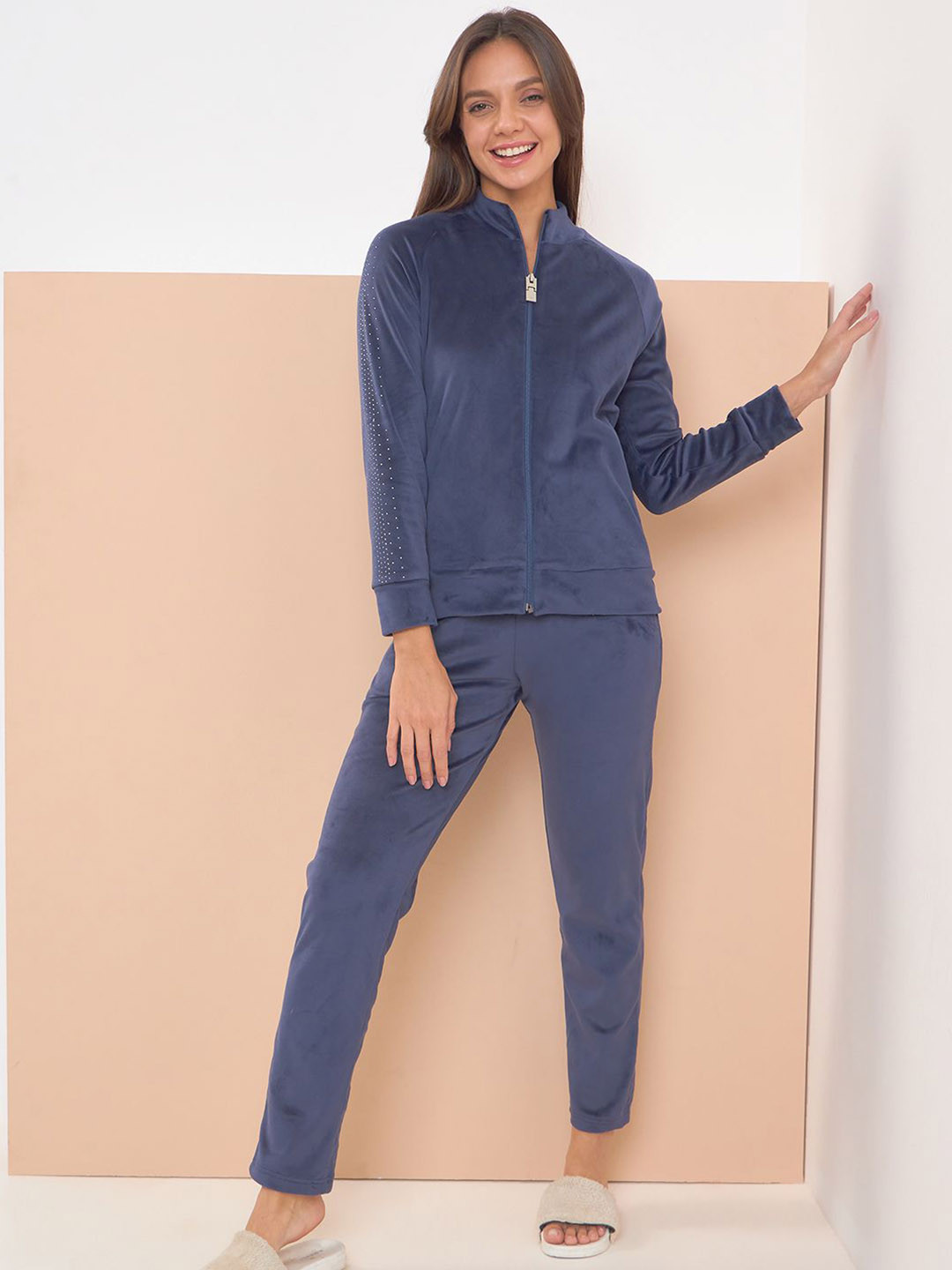 

Sweet Dreams Women Solid Mandarin Collar Night suit, Navy blue