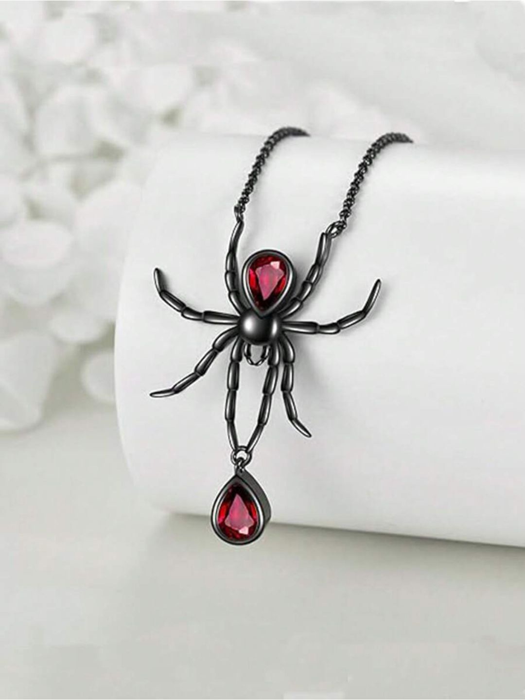 

SALTY Bloodstone Studded Sipder Web Chain, Black