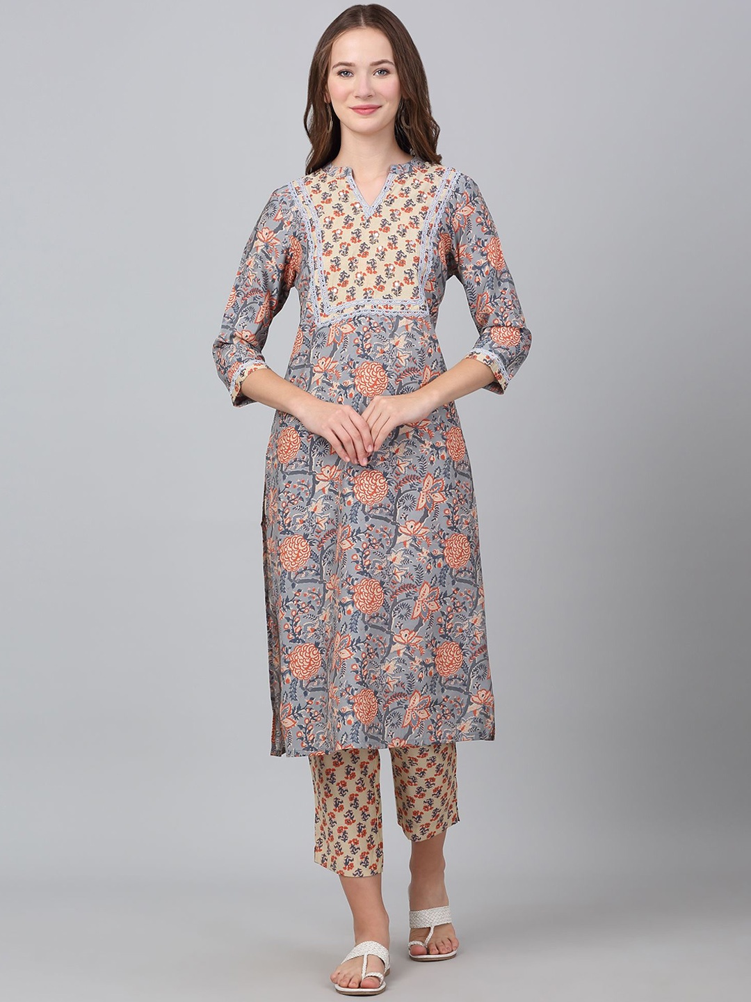 

Cantabil Floral Printed Regular Mirror Work Regular Straight Kurta with Trousers, Grey