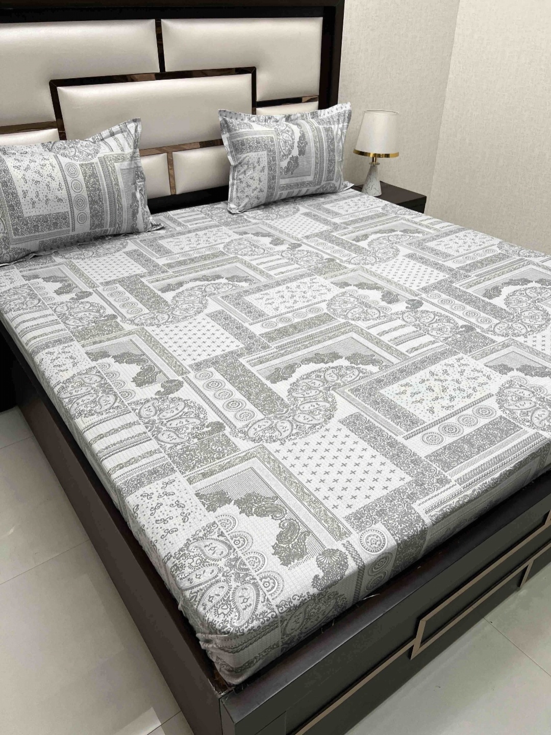 

Pure Decor Velar Grey Ethnic Motifs Pure Cotton 400 TC Super King Bedsheet Set-2.74mx3.04m