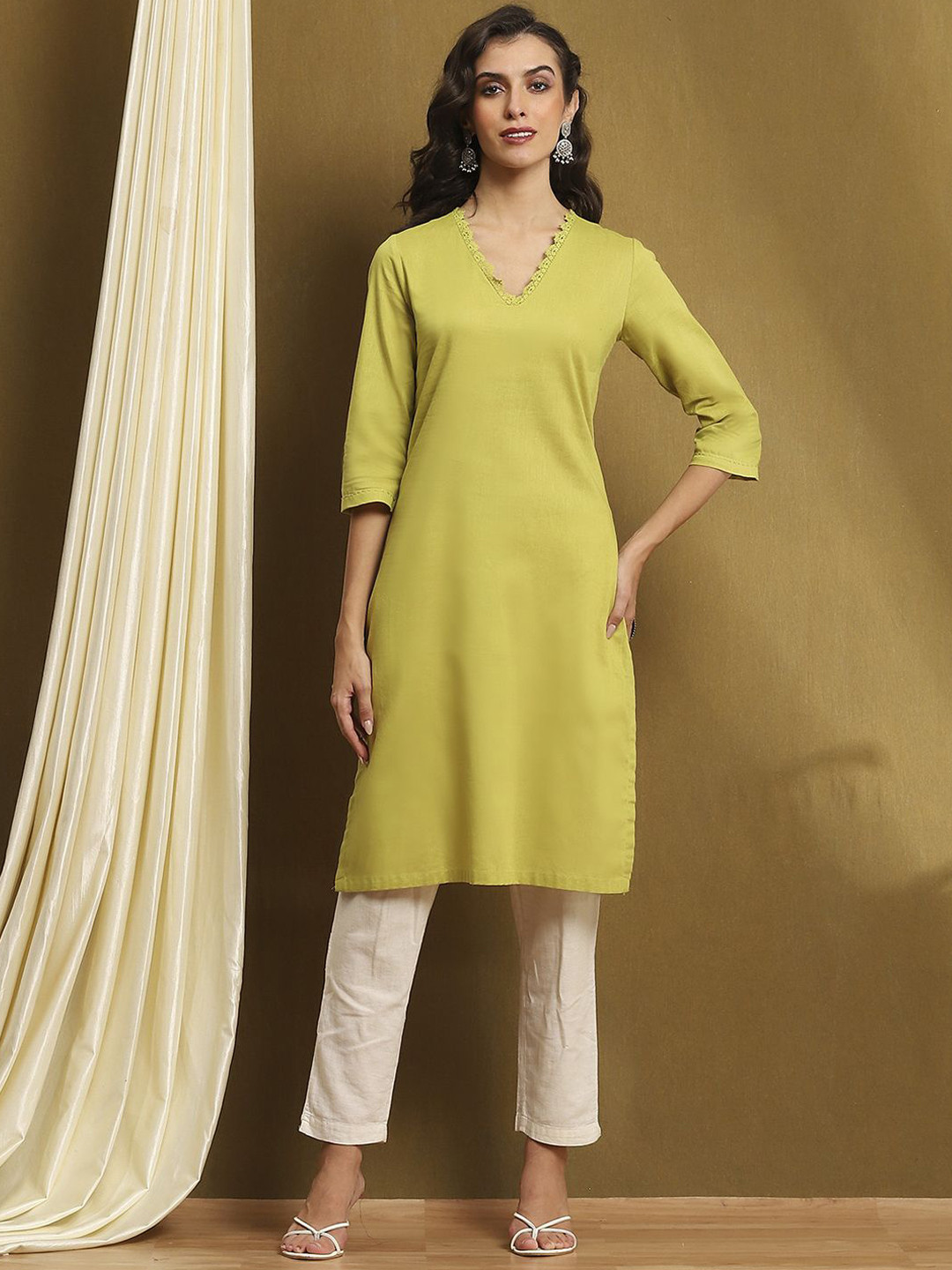 

Biba Women Striped Flared Sleeves Thread Work Kurta, Green