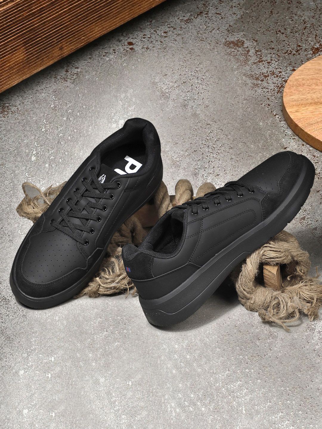 

Hush Puppies Men Textured PU Sneakers, Black