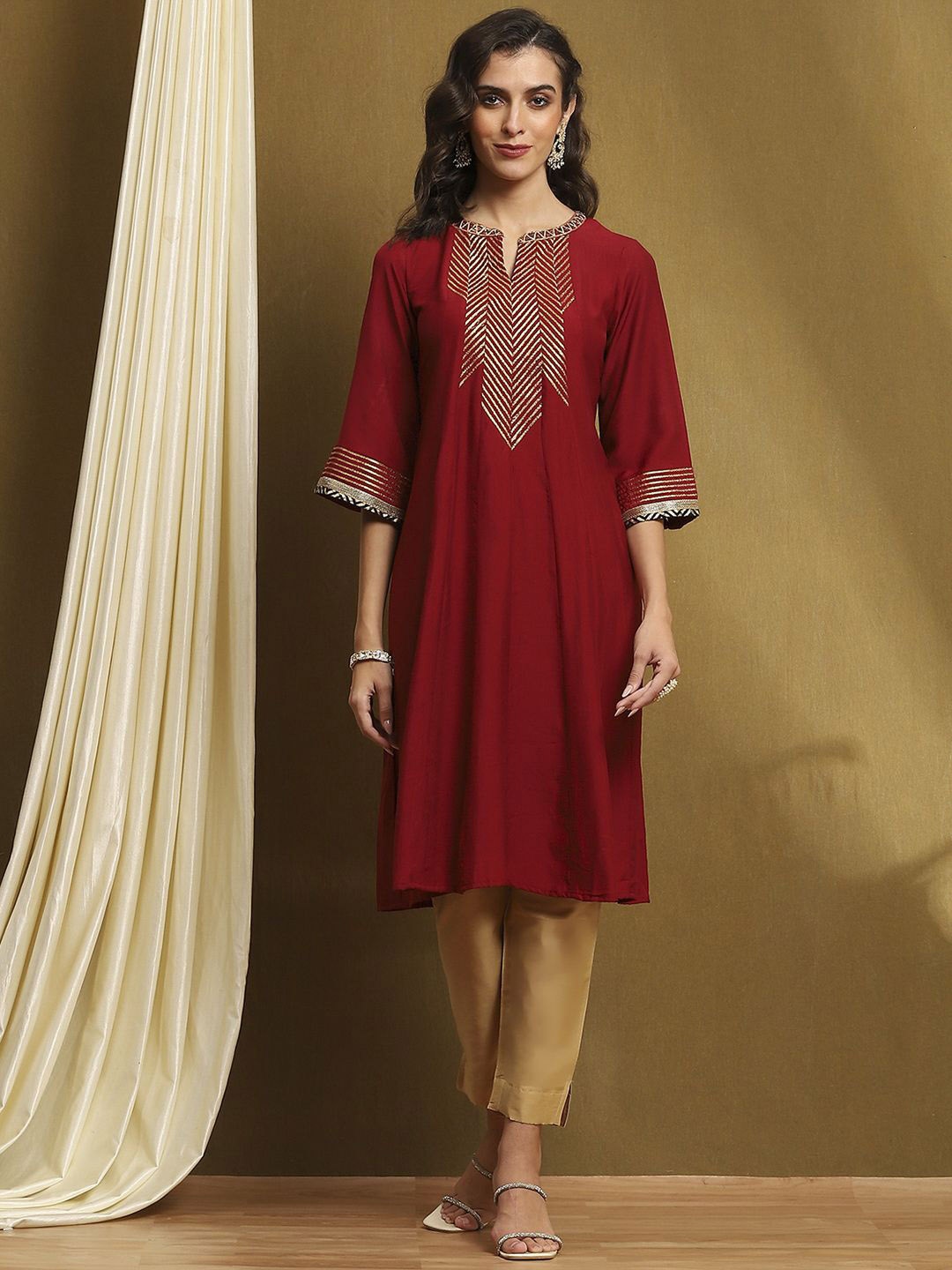 

Biba Notch Neck Regular A-Line Kurta, Maroon