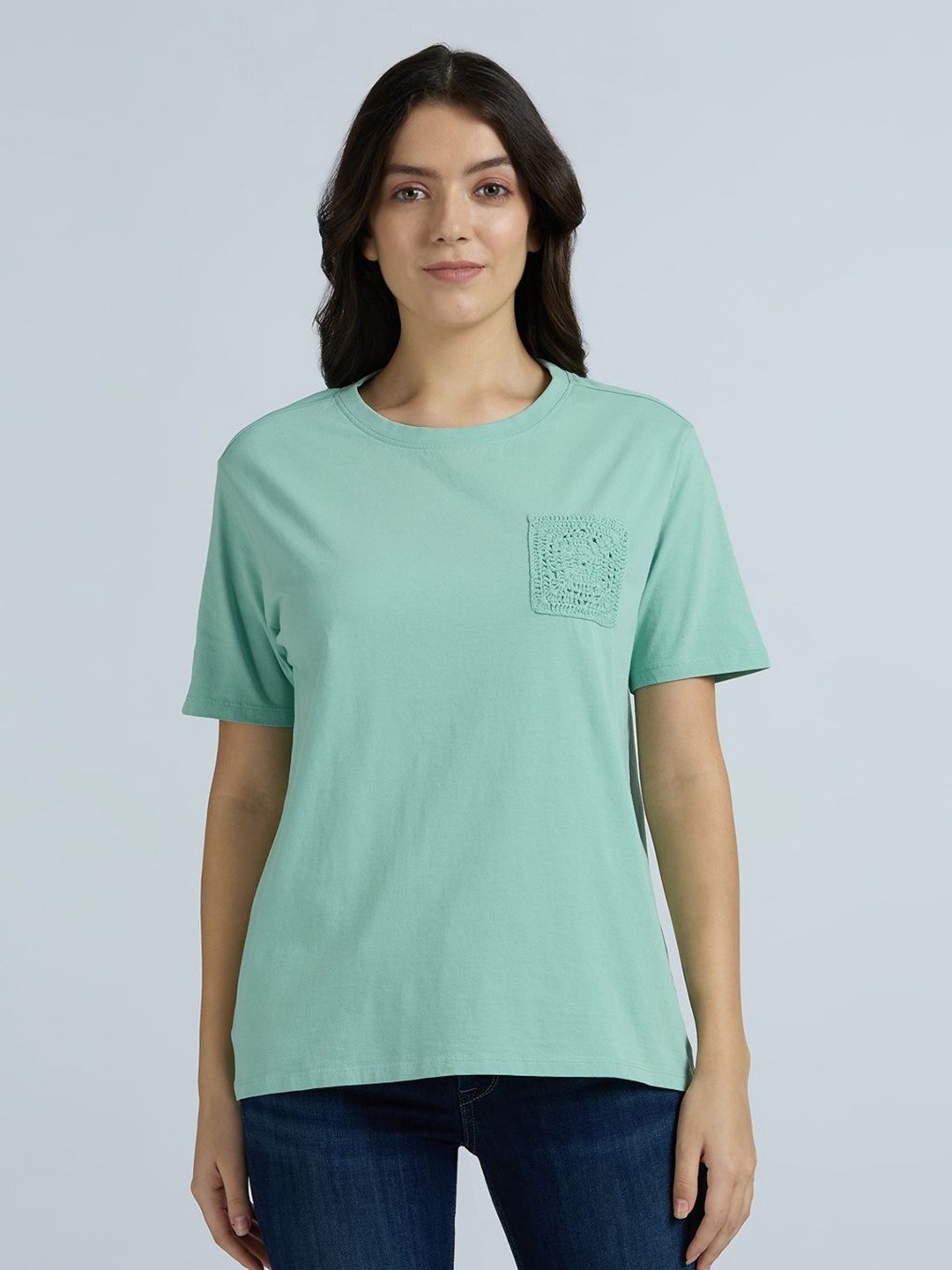 

Pepe Jeans Women Solid Round Neck Pure Cotton T-shirt, Green