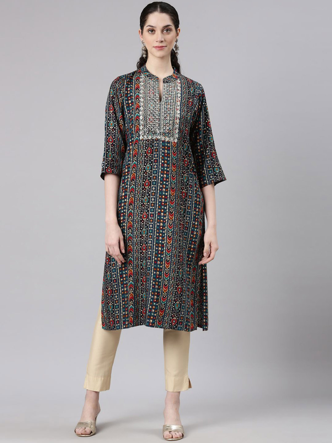 

Neerus Ethnic Motifs Printed Sequinned Mandarin Collar Straight Kurta, Blue