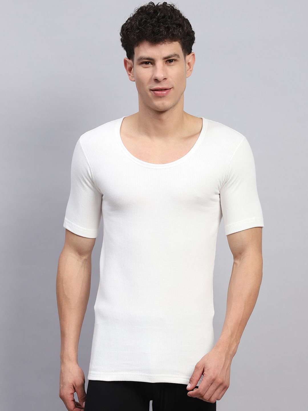 

Monte Carlo Men Round Neck Half Sleeve Thermal Tops, White