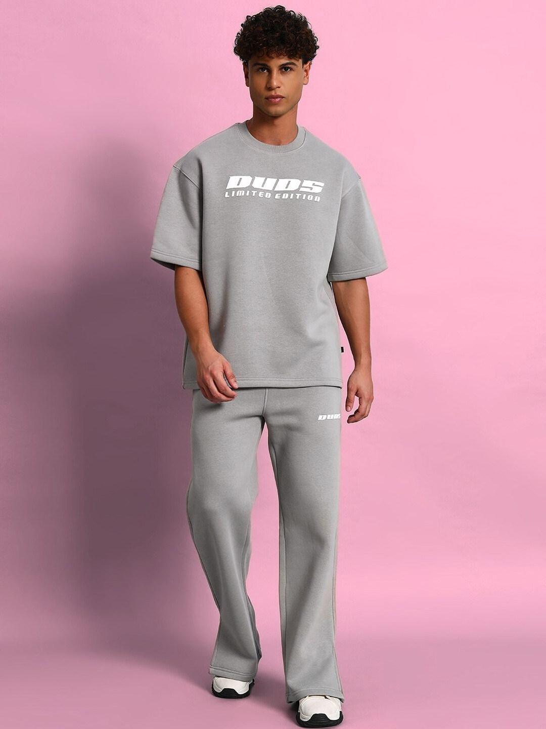 

WEARDUDS Printed Round Neck Short Sleeves T-Shirt With Trouser, Grey