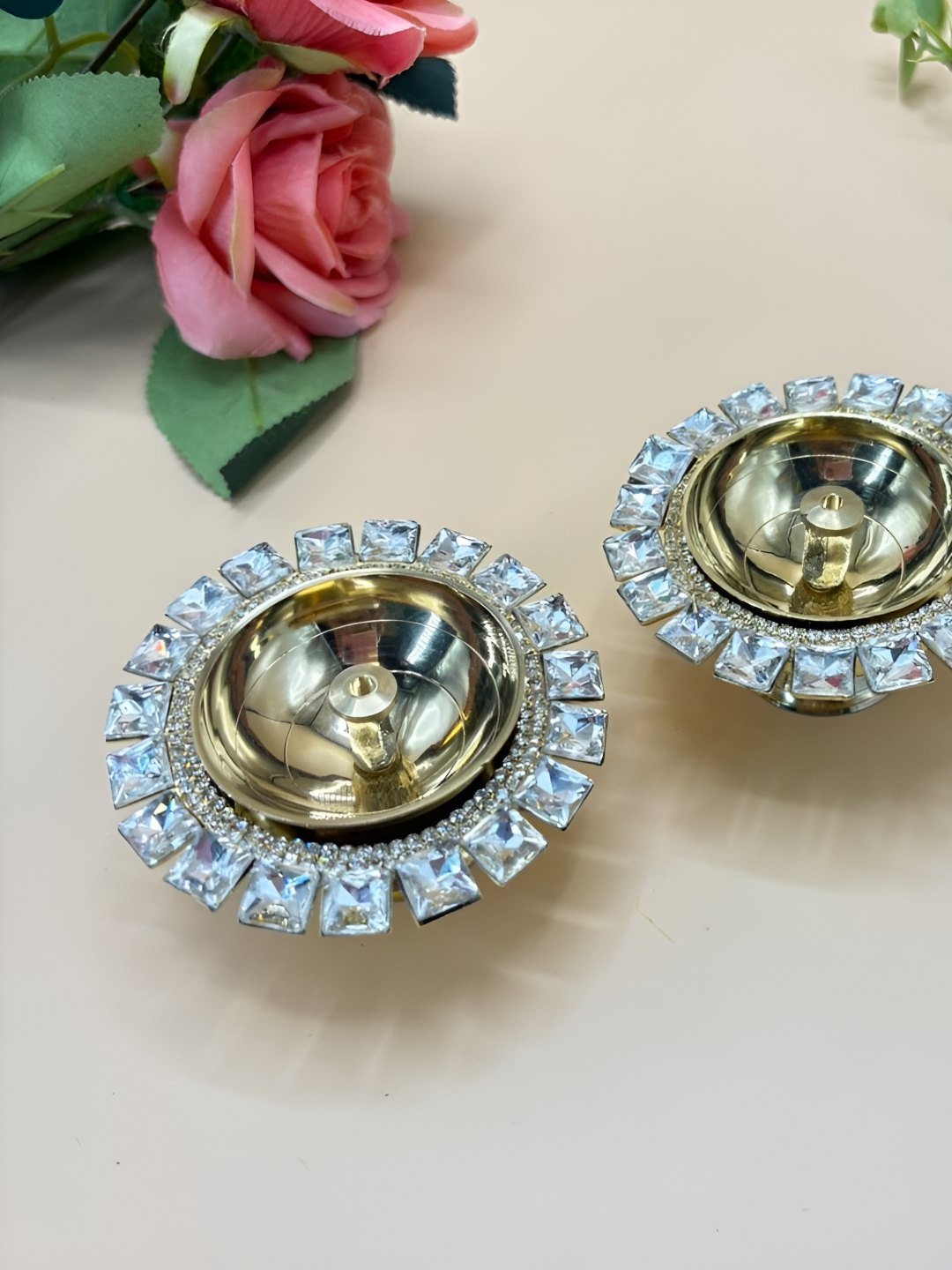 

THE HOME CO. Gold-Toned & White Set of 2 Candle Holder