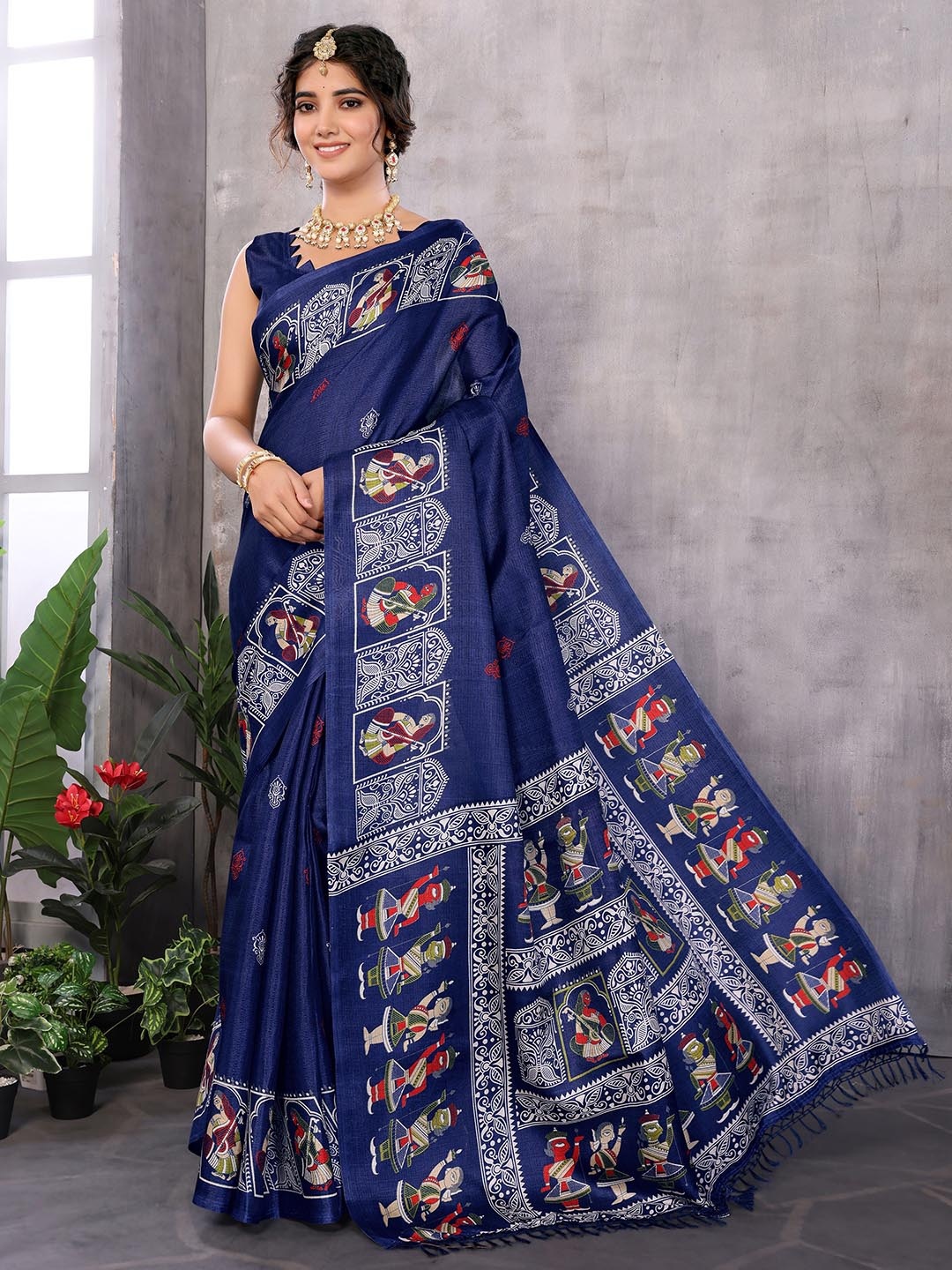 

KALINI Abstract Printed Fusion Saree With Blouse Piece, Navy blue