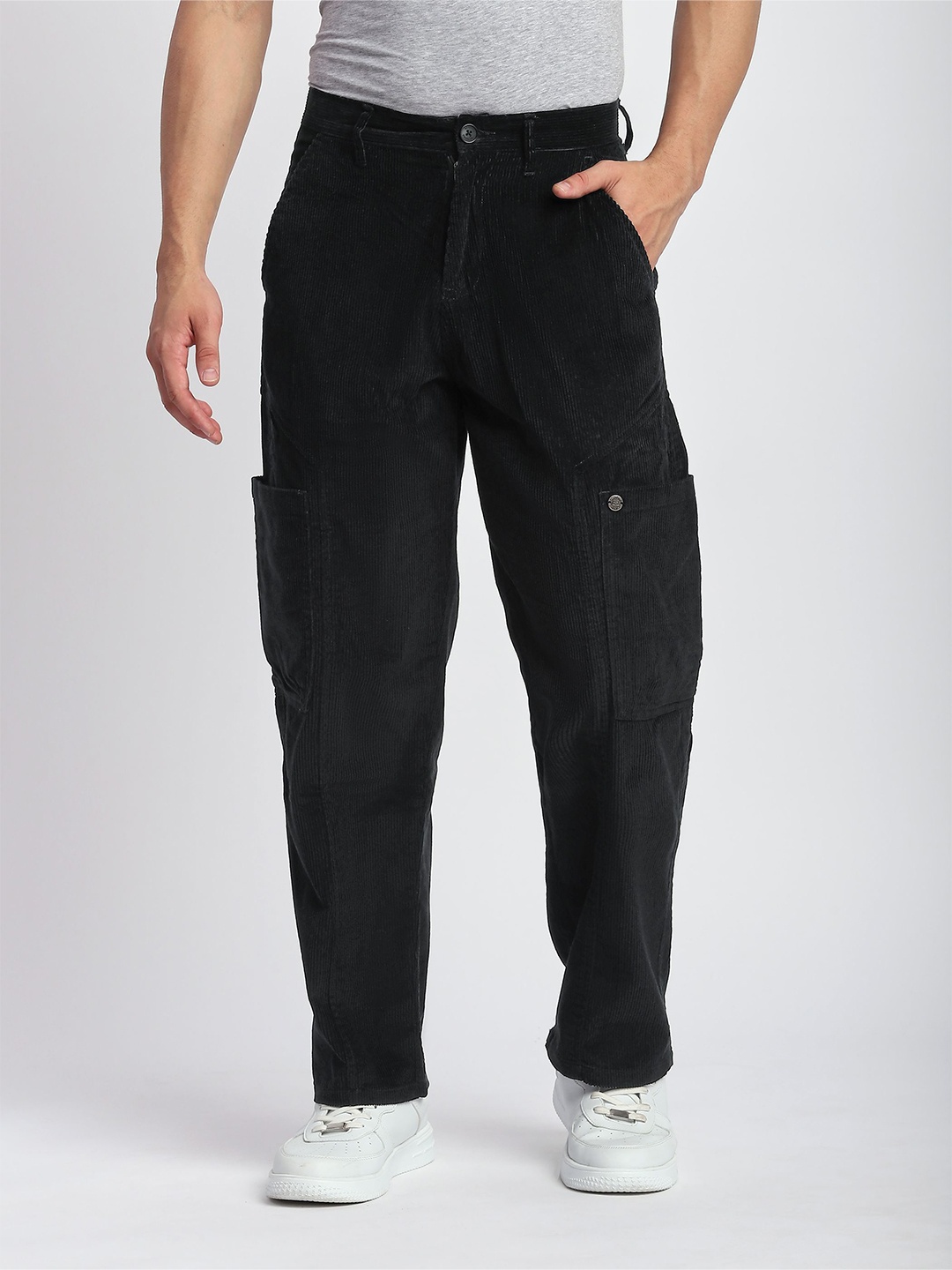 

Beyoung Men Cotton Regular Fit Cargos Trousers, Black