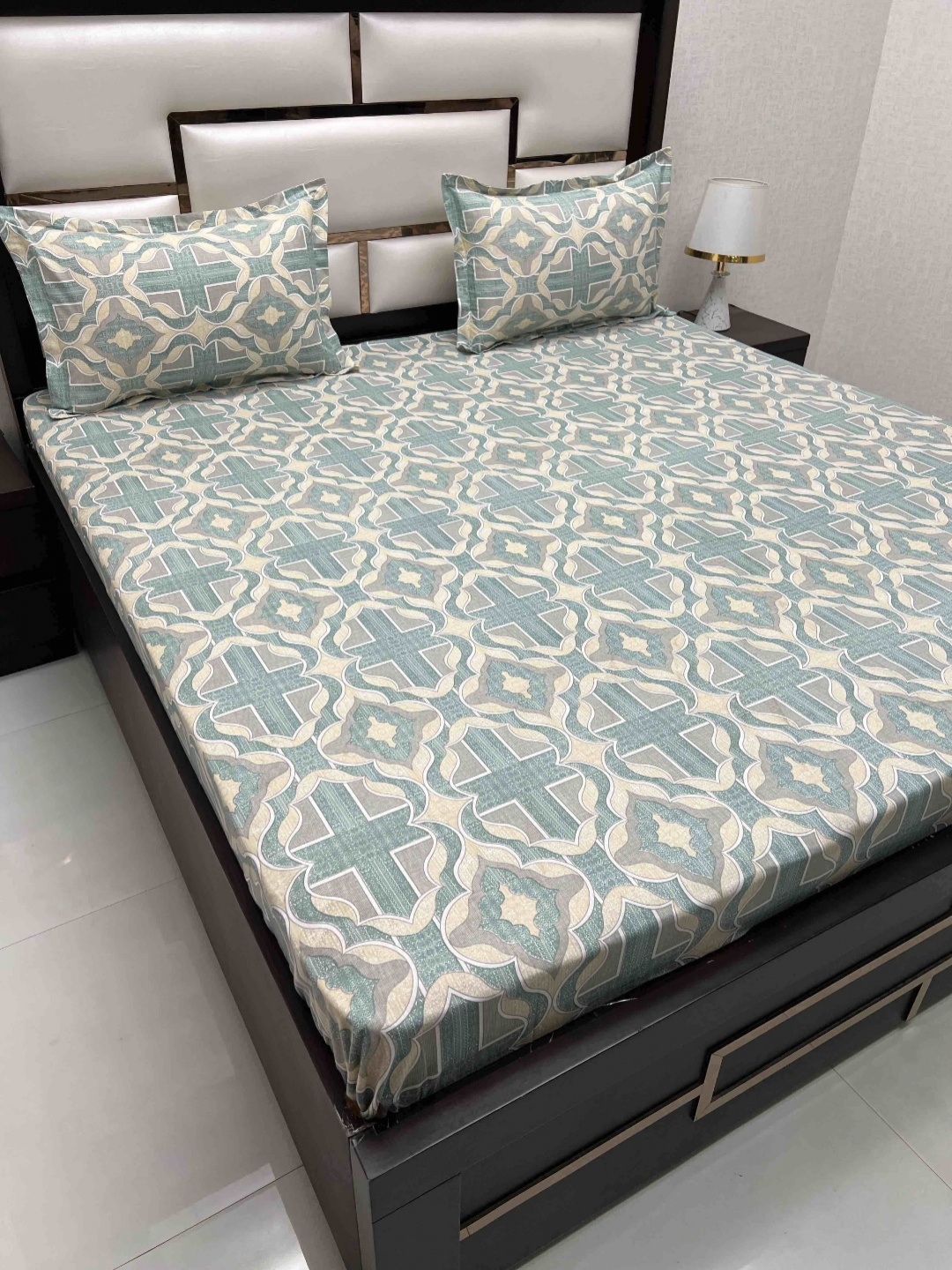 

Pure Decor Velar Green Ethnic Pure Cotton 350 TC Super King Bedsheet Set-2.75 m x 3.05 m