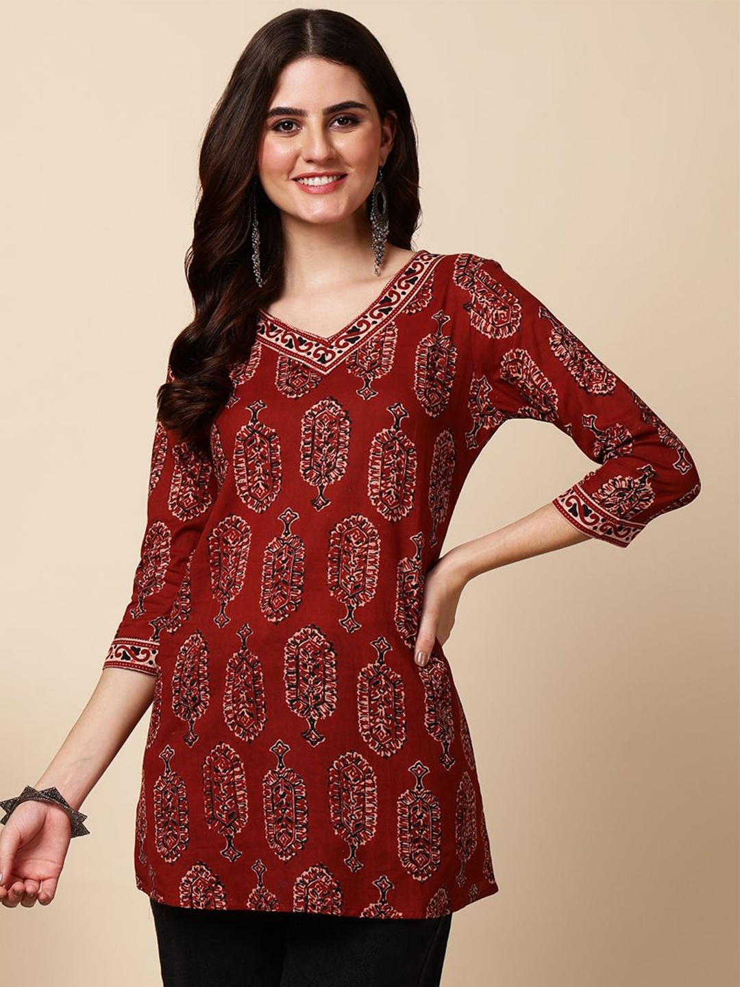 

antaran Women Cotton V-Neck Floral Printed Cotton Top, Maroon