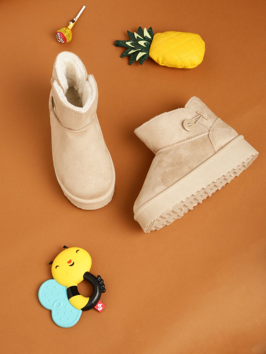 

Truffle Collection Kids Flatform Winter Boots, Beige